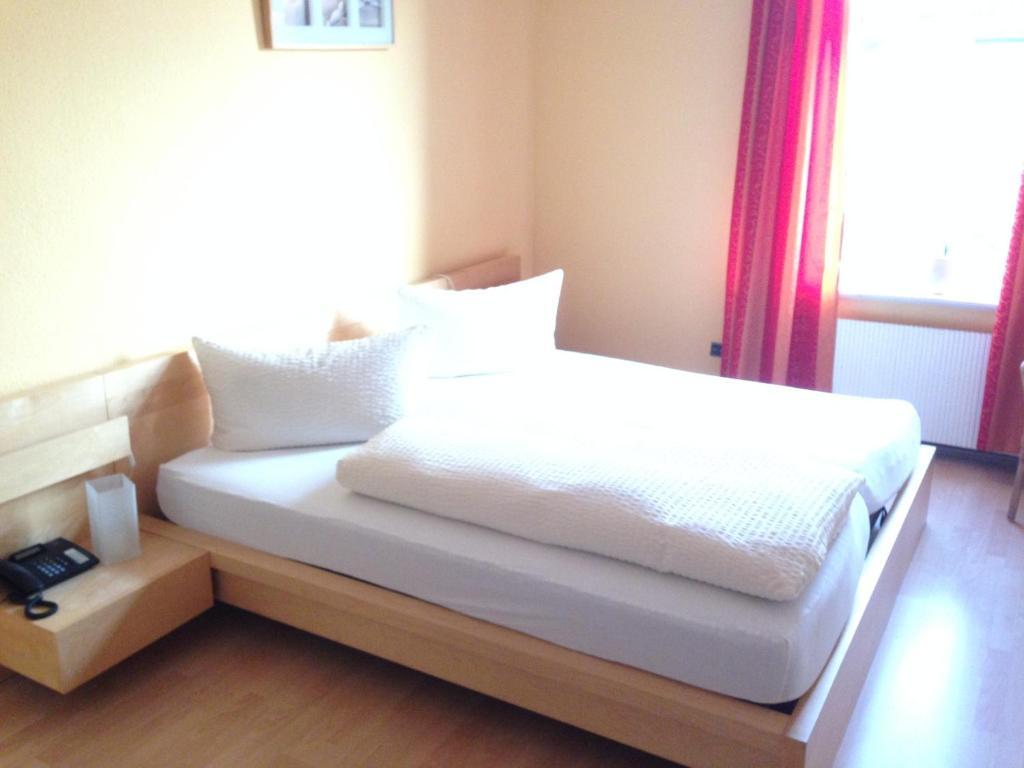 Hotel Vierlandentor Hamburgo Habitación foto